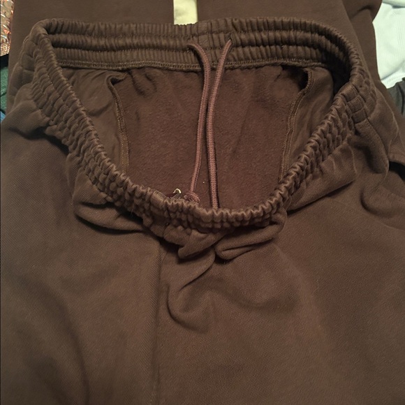 NWT SKIMS Boyfriend Fleece Straight Leg Pants in Espresso Size M - Picture 4 of 5